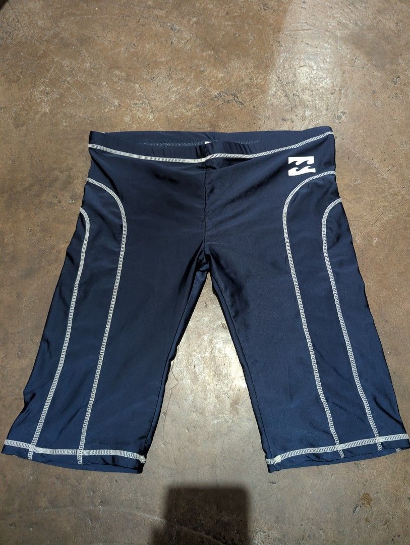 Quicksilver Rush guard & Billabong Spandex short (Category: Activewear) located in Caloocan City. Submitted by railith (Listing ID 1385257051, Image 2). Description: .
