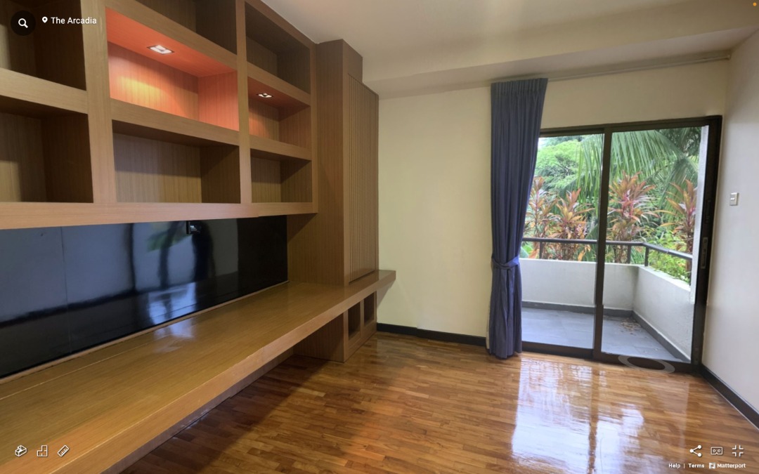 (Category: ) located in . Submitted by poyangi (Listing ID 1385280041, Image 1). Description: .