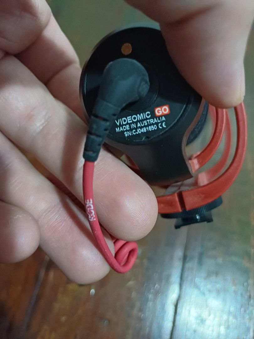 Rode Shotgun Videomic Go (Category: Microphones) located in Pasig City. Submitted by canadawet (Listing ID 1385399205, Image 3). Description: Rode Shotgun Videomic Go Only used for testing. No issues. No box. Trade offers and lowballers will be ignored..
