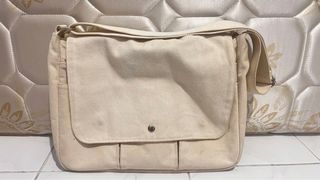 (Kategori: ) berada di . Dikirim oleh dilladilladilla011 (ID iklan 1385347245, Gambar 1). Deskripsi: .