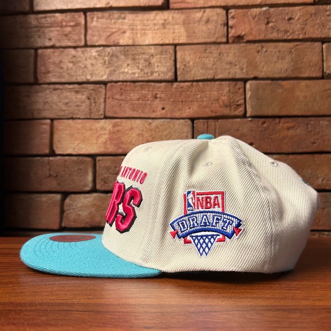 San Antonio Spurs NBA Draft Day ‘96 Mitchell & Ness Original Fit - Snapback Cap (Category: Caps & Hats) located in Quezon City. Submitted by pricetakedown (Listing ID 1385431710, Image 2). Description: San Antonio Spurs NBA Draft Day ‘96 Mitchell & Ness Original Fit - Snapback Cap Excellent condition Php 4,999 . 🫶🏻 From a Collector’s Inventory 🧢 Manage your expectations. Check photos and details thoroughly ✨ Items have been cleaned and sanitiz
