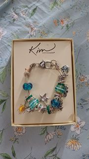 (Category: ) located in . Submitted by AJpreloved (Listing ID 1385392128, Image 1). Description: .