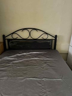 (Category: ) located in . Submitted by inthenameofdecluttering (Listing ID 1385318147, Image 1). Description: .