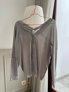 (Kategori: ) berada di . Dikirim oleh _fromthecloset_ (ID iklan 1385333139, Gambar 1). Deskripsi: .