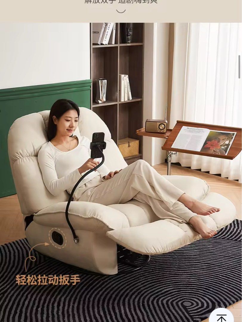 Sofa (Category: Sofas) located in Quezon City. Submitted by moniqueunique26 (Listing ID 1385339092, Image 3). Description: Decluttering reclining sofa Bought it for 13k With free leather cover pinagawa ko po ng 4500 1year pa lang po sakin. Di na kasya sa house. Huhu please bilhin nyo na. ❤️ free delivery ko na within manila..