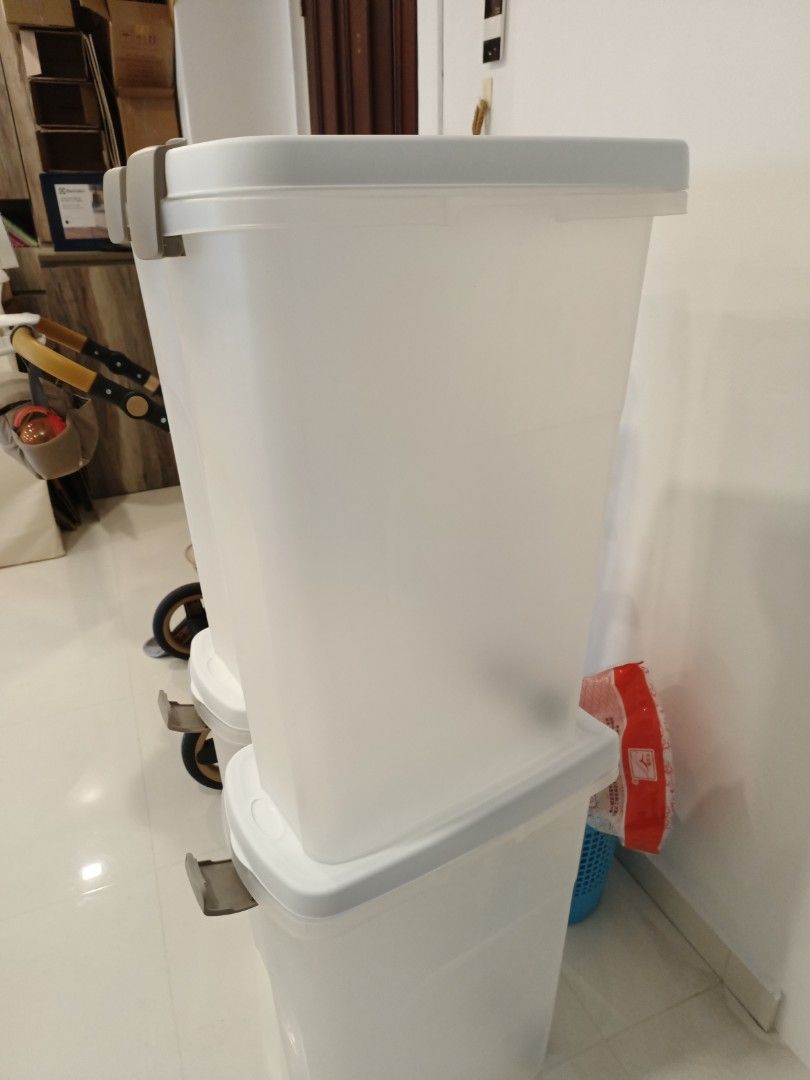 Stackable Plastic Storage Containers with Lids439603435815587841