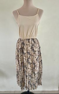 (Category: ) located in . Submitted by pinkshop21 (Listing ID 1385241130, Image 1). Description: .