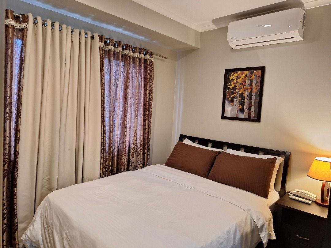 Studio Type Unit for Rent (Short Term) (Category: Apartments & Condos) located in Taguig. Submitted by ccori (Listing ID 1385312858, Image 3). Description: 🏠 Studio Unit for Rent! ✨ Clean • Cozy • Convenient 📍 South of Market Private Residences | 💰 Php 47,000 / month ✅ Ideal for students & professionals 📞 DM now to schedule a viewing!.