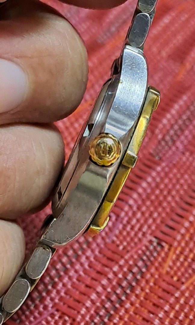 Tag heuer watch (Category: Luxury Watches) located in Quezon City. Submitted by mastervintage (Listing ID 1385244807, Image 3). Description: tag heuer ladies two toned good working.