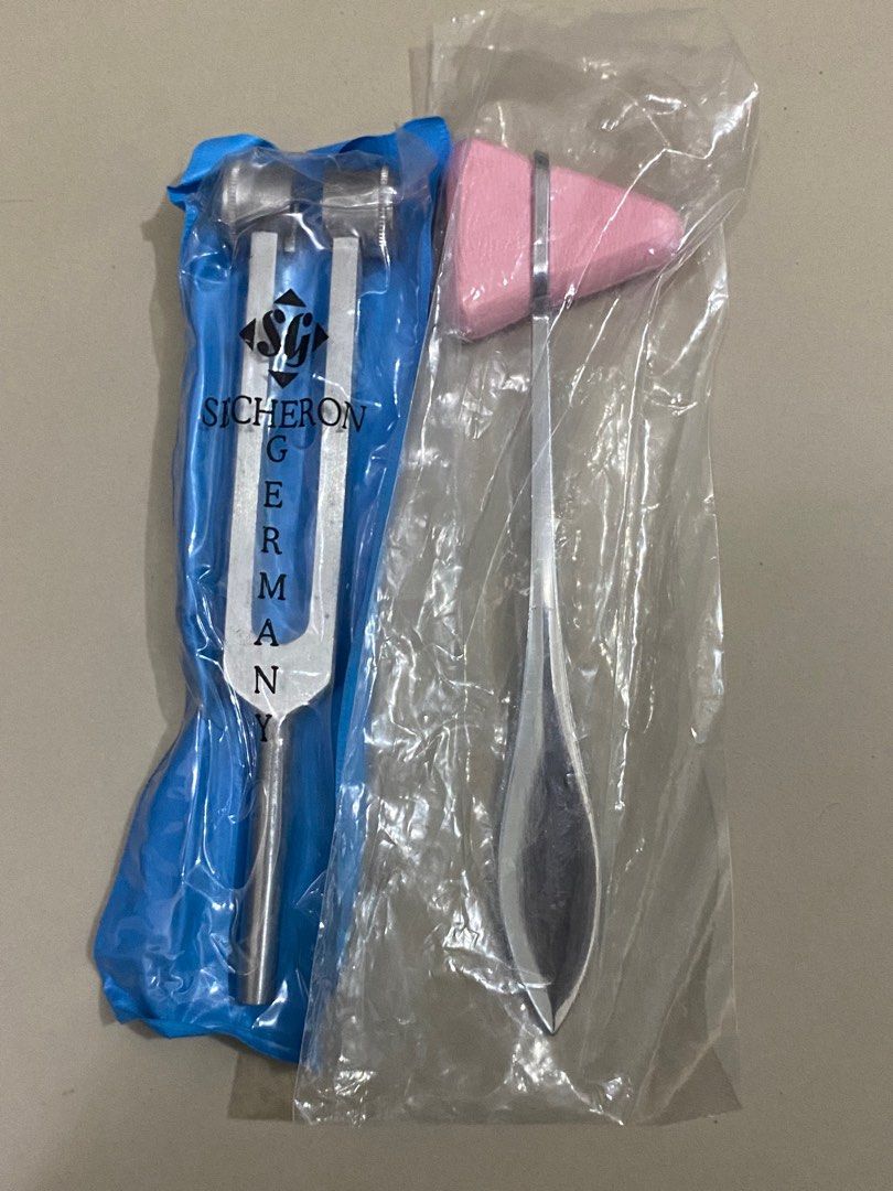 take all nursing supplies! (Category: Medical Supplies & Tools) located in Manila. Submitted by gummieb3ar (Listing ID 1385396083, Image 3). Description: 1cc, 3cc, 5cc, 10cc syringe emesis basin medicine tray 4x4 gauze container disposable apron reflex hammer tuning fork surgical mask used ob black bag (no issues need lang linisan) fs: extras na hindi nagamit.