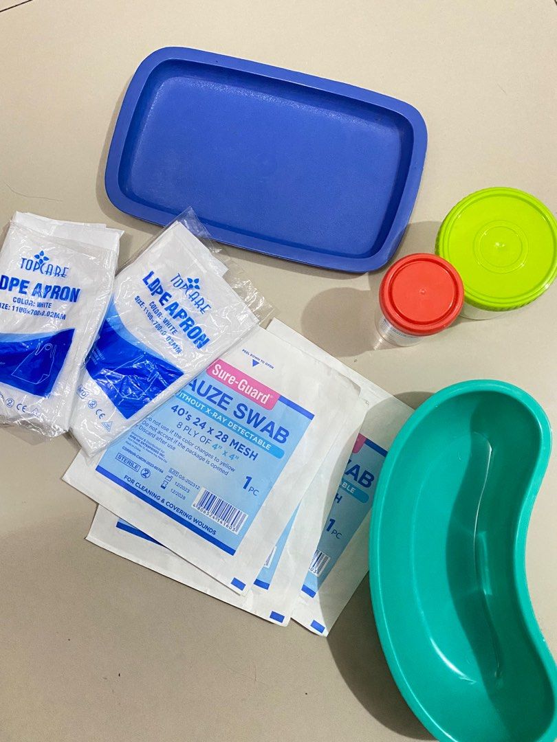 take all nursing supplies! (Category: Medical Supplies & Tools) located in Manila. Submitted by gummieb3ar (Listing ID 1385396083, Image 2). Description: 1cc, 3cc, 5cc, 10cc syringe emesis basin medicine tray 4x4 gauze container disposable apron reflex hammer tuning fork surgical mask used ob black bag (no issues need lang linisan) fs: extras na hindi nagamit.