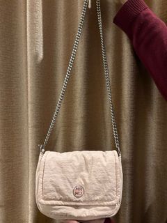 (Kategori: ) berada di . Dikirim oleh preloved.byamih (ID iklan 1385347329, Gambar 1). Deskripsi: .