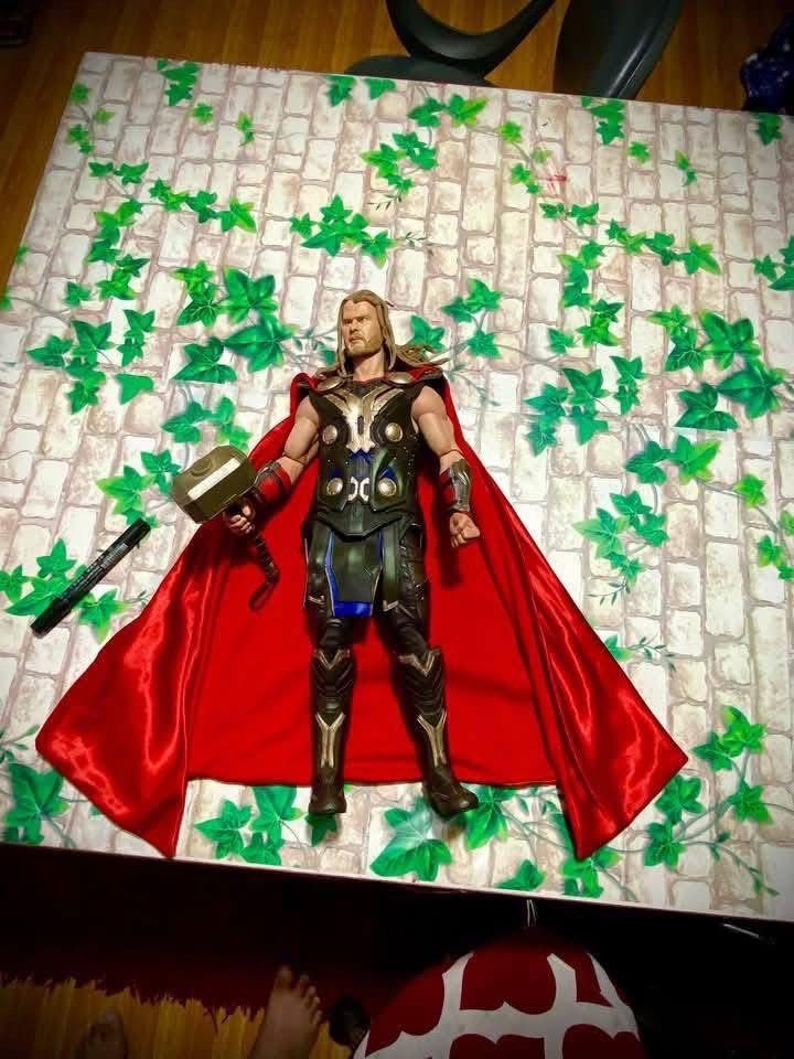 Thor 18” tall (Category: Figurines & Statues) located in Taytay. Submitted by michidc (Listing ID 1385429105, Image 3). Description: 7999 AUTHENTIC!!! Regular Price is 15k THOR NECA 1/4 SCALE 18 inches tall Fully articulated No box Totoong tela po ang kapa nya As is where is What you see is what you get Valley 06, Parañaque Pick up Lalamove Shipping via Flash add 150 Shipping via LBC add 200.