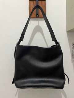 (Kategori: ) berada di . Dikirim oleh dibeliyukbeb (ID iklan 1385409545, Gambar 1). Deskripsi: .