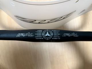 （分類：）位於 。 由 morpheus7 提交（商品編號 1385305765，圖片 1）。簡介： 。