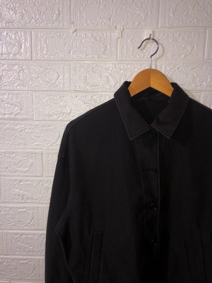 Uniqlo Boxy Fit Workwear (Category: Coats, Jackets and Outerwear) located in Puerto Princesa. Submitted by vanjagmis (Listing ID 1385347672, Image 3). Description: Uniqlo Boxy Fit Workwear ♻️SIZE: M-L ♻️DIMENSION: 21 x 22 ♻️CONDITION: Excellent ♻️ISSUE: None 💸MINE: 600 Free Shipping 🚨No return and exchange. 🚨Check all the details and pics before purchasing the item. 🚨Color may vary due to lighting. 🚨Manage your expectations since all items a