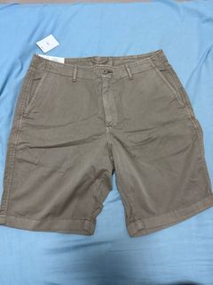 (Category: ) located in . Submitted by sneakersvalley (Listing ID 1385395512, Image 1). Description: .