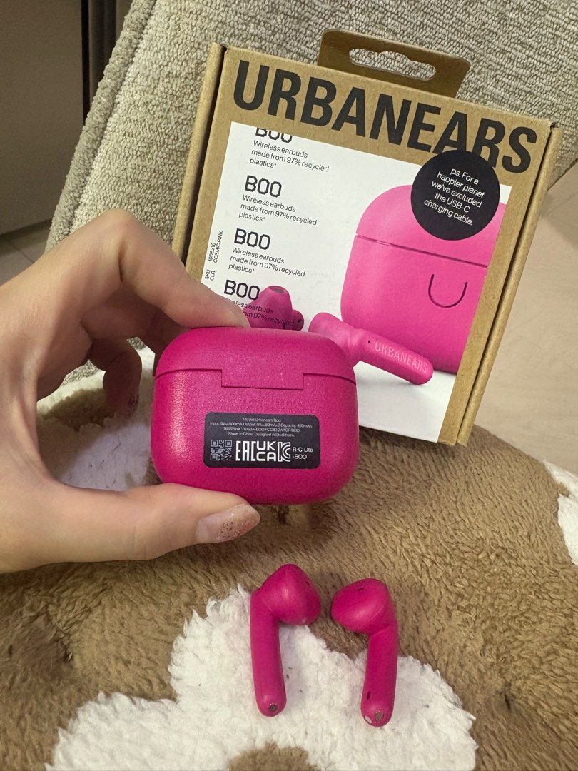 URBANEARS Pink Wireless Earphones (Category: Headphones & Headsets) located in Quezon City. Submitted by allou.tc (Listing ID 1385336791, Image 3). Description: FOR SALE - URBANEARS Wireless Earbuds BOO Cosmic Pink - Used once only. In mint condition. No issues! Working properly - Guaranteed Authentic - Original Price posted - Meet up only in West Avenue QC - Shipping via Lalamove or any courier is c/o buyer - Strictly No Returns .