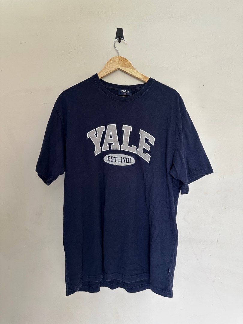 Yale tee (Category: Tshirts & Polo Shirts ) located in Manila. Submitted by thriftchup (Listing ID 1385312077, Image 1). Description: Yale Tee (embroidered) Size chart: 22.5x28 Size: XL 🤓🤓🤓.