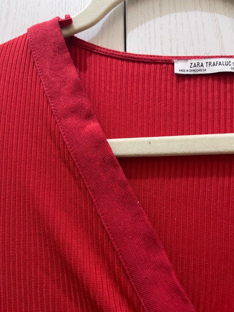 Zara Red Fitted Long Dress (Category: Dresses) located in Mandaluyong City. Submitted by secondsbyLori (Listing ID 1385401715, Image 3). Description: Zara!!! Fits medium to large Rfs: Decluttering Location: Makati / Taguig Sf: Shouldered by the buyer.