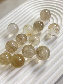 由 zxcvbnm0990232 (刊登 ID 1385516838，圖片 1) 提交，位於 的 (類別：)，說明：。