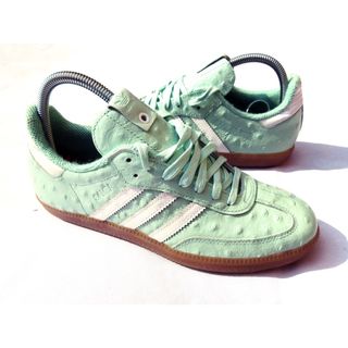 (Kategori: ) berada di . Dikirim oleh the_royalblue (ID iklan 1385522577, Gambar 1). Deskripsi: .