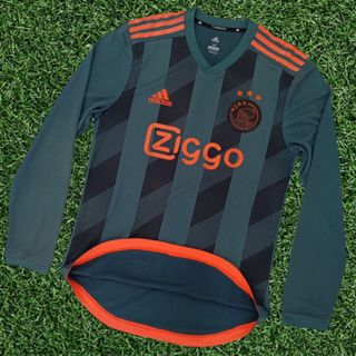 (Kategori: ) berada di . Dikirim oleh gubuk_jersey (ID iklan 1375905819, Gambar 1). Deskripsi: .
