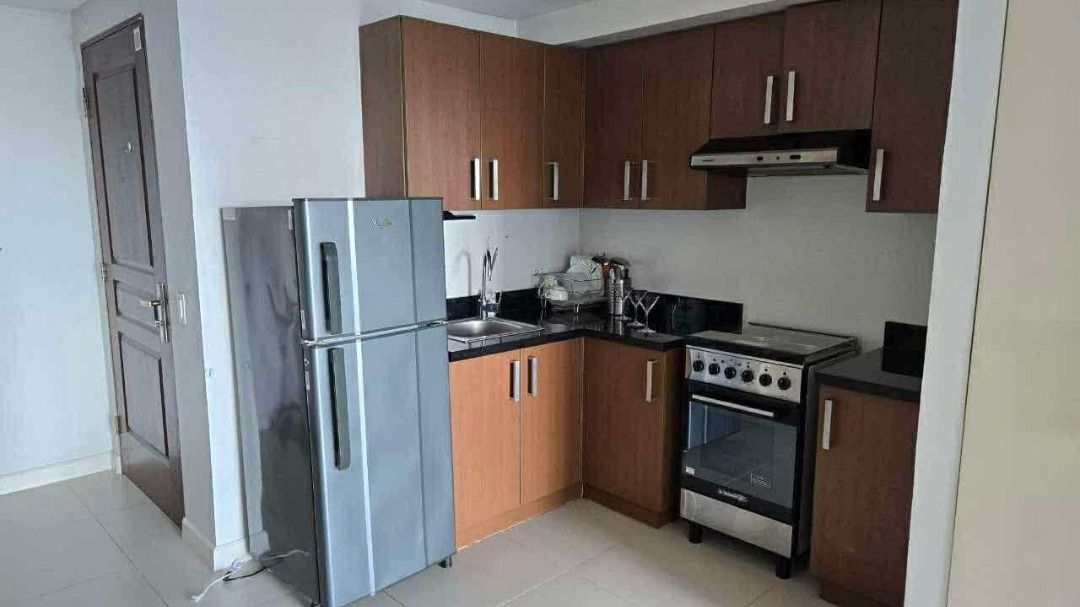 Almond, Two Serendra 2BR with Parking (Category: Apartments & Condos) located in Manila. Submitted by call_09053601049 (Listing ID 1385504970, Image 2). Description: 🏙 FOR LEASE Almond at Two Serendra 2BR with Parking ✨ 2-Bedroom Unit with Parking Space 📍 Two Serendra, High Street BGC Near Serendra and Uptown 📐 76 sqm | 7th Floor and has view of Amenities and High Street 🔹 Spacious – Bright & Airy 🔹 Fully Furnished 💰 ₱120,000 Live in a prim