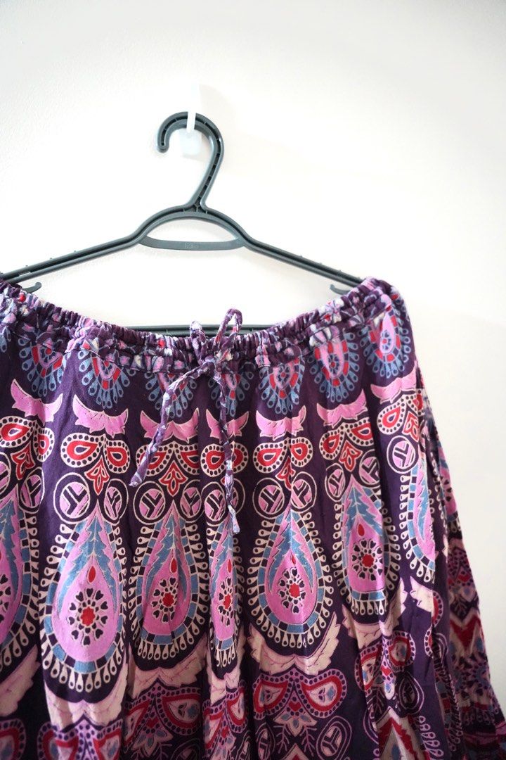 Aztec Print Purple Maxi Skirt (Category: Skirts) located in Quezon City. Submitted by zee_declutters (Listing ID 1385512519, Image 2). Description: L.