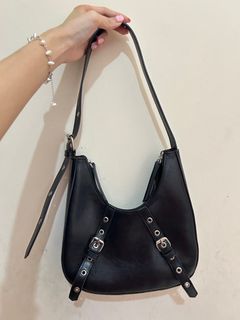 (Kategori: ) berada di . Dikirim oleh kentakigorengg (ID iklan 1385486705, Gambar 1). Deskripsi: .