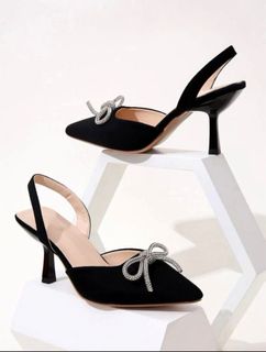 (Category: ) located in . Submitted by shopshoppp_ (Listing ID 1385590737, Image 1). Description: .