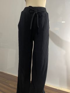 (Kategori: ) berada di . Dikirim oleh priscil_preloved (ID iklan 1385483385, Gambar 1). Deskripsi: .