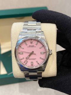 (Category: ) located in . Submitted by luxshare_preloved_ (Listing ID 1385516572, Image 1). Description: .