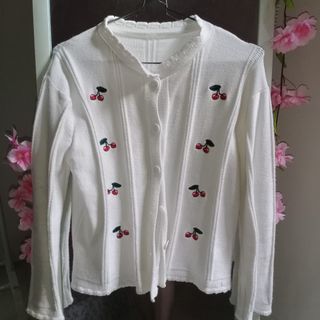 (Kategori: ) berada di . Dikirim oleh naraay4_ (ID iklan 1385504441, Gambar 1). Deskripsi: .