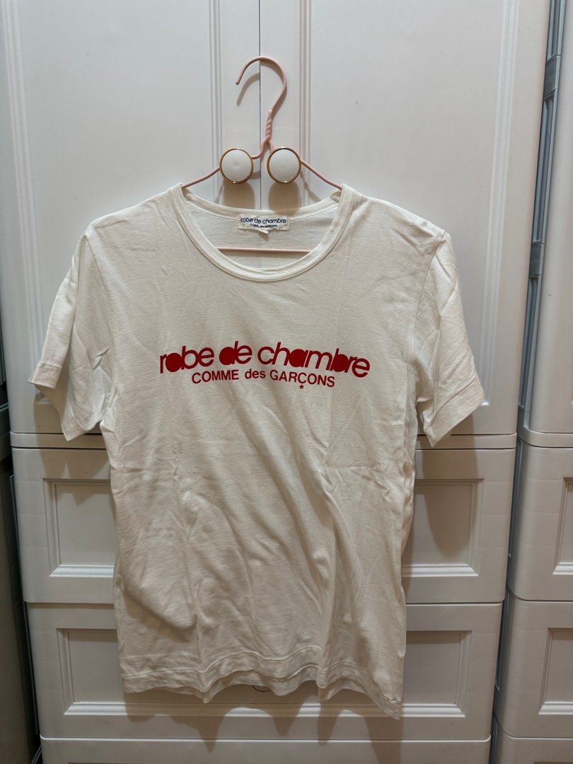 CDG x Robe de Chambre Shirt (Category: Shirts) located in Cavite. Submitted by leylamm (Listing ID 1385437761, Image 1). Description: Authentic but with signs of use. Pass sa barat..