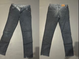 (Kategori: ) berada di . Dikirim oleh fidda_ (ID iklan 1385484471, Gambar 1). Deskripsi: .