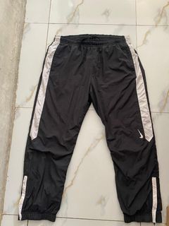 (Kategori: ) berada di . Dikirim oleh liammmm (ID iklan 1385574981, Gambar 1). Deskripsi: .