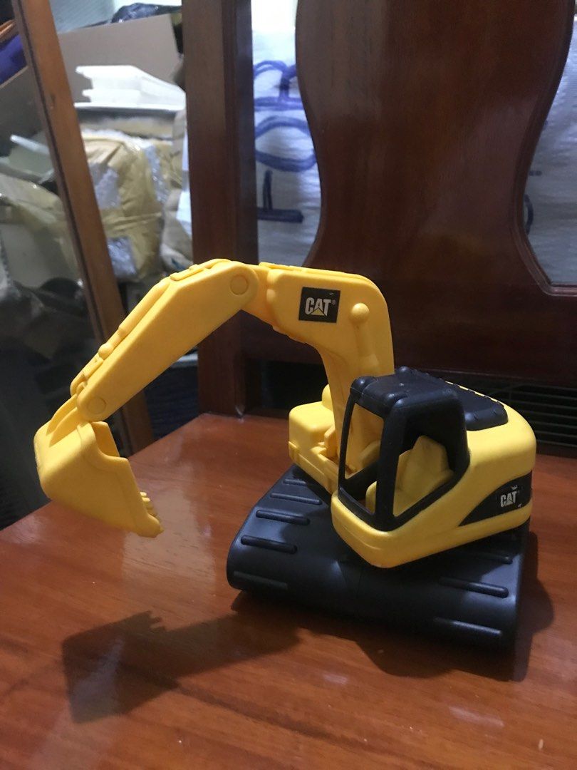 Construction Vehicles (Big) (Category: Kids Toys) located in Manila. Submitted by patti.macapugay (Listing ID 1385517669, Image 2). Description: Construction Vehicles (Big) • 200 - excavatot; 165 - bulldozer; 320 for take all • with scribbles and ripped stickers on the bulldozer • as is, wysiwyg Shipping - grab/lalamove/ggx/pick up 📍Sta. Rosa, Laguna 📍Mayon, Quezon City 📌Payment first policy 📌Strictly no return, no exchange policy 📌As is, wh
