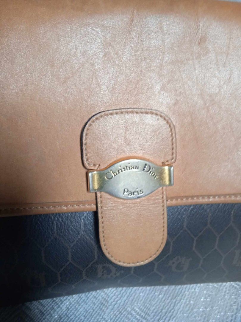 Original DIOR Vintage Sling (Category: Luxury Bags & Wallets) located in Tuguegarao City. Submitted by starzeke (Listing ID 1385567766, Image 2). Description: Pakibasa po‼️ ❤️Dear Buyers💚 Hindi ako makareply sa inyo, nakalimit kasi message sa carousel, nababasa ko lang cia. hanapin nio na lang po sa fb parehong pangalan po nakalagay sa profile pics. Pm nio ako dun and your Tawad☺️ -Starzeke Thriftshop and Japan Anikz.