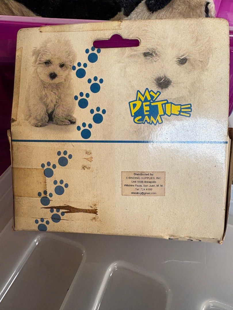 Dog Design Camera (Category: Cameras) located in Quezon City. Submitted by meggys_treasures (Listing ID 1385564387, Image 2). Description: > Camera with flash, Dog design > Box sealed, never opened > Never been used but old stocks. Please manage your expectations..