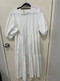 (Category: ) located in . Submitted by wewear.vintages (Listing ID 1385558057, Image 1). Description: .