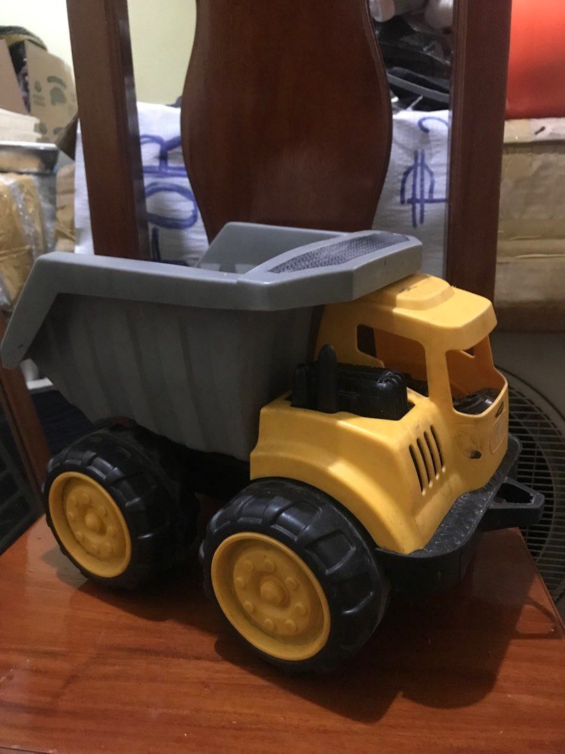 Dump Truck (Category: Heavy Vehicles) located in Manila. Submitted by patti.macapugay (Listing ID 1385518431, Image 2). Description: Dump Truck • needs cleaning • with writing marks • perfect for beach trips! ☺️ • as is, wysiwyg Shipping - grab/lalamove/ggx/pick up 📍Sta. Rosa, Laguna 📍Mayon, Quezon City 📌Payment first policy 📌Strictly no return, no exchange policy 📌As is, what you see is what you get .