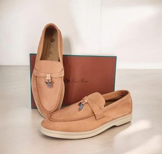 (Kategori: ) berada di . Dikirim oleh kiano_shoes (ID iklan 1385491814, Gambar 1). Deskripsi: .