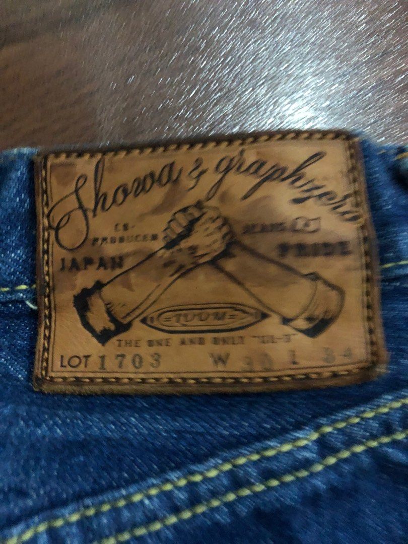 Graphzero jeans (Category: Jeans) located in Machang. Submitted by rafi_1987 (Listing ID 1385586667, Image 1). Description: Size on tag 30 Manual 27 inchi(pinggang) Labuh 36.5 Cawat 9 Kaki 7.5 Made in Japan 🇯🇵 Tengok gmbar untuk detail.