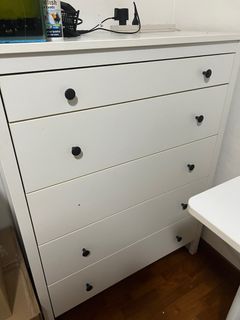 (Category: ) located in . Submitted by chloe_ccu (Listing ID 1385562243, Image 1). Description: .