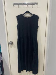 (Category: ) located in . Submitted by wewear.vintages (Listing ID 1385558277, Image 1). Description: .