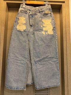 （分類：）位於 。 由 gladysdd 提交（商品編號 1385560477，圖片 1）。簡介： 。