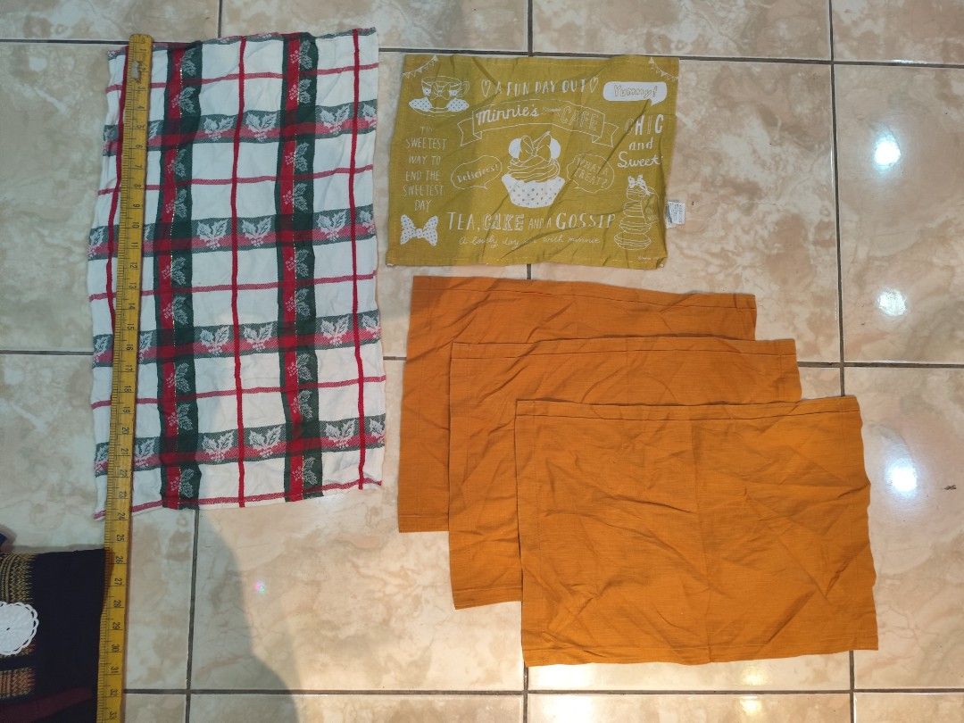 Kitchen Towels (Category: Towels, Napkins & Holders) located in Dipolog. Submitted by thriftteata (Listing ID 1385490979, Image 1). Description: all for 280 only tea towel/kitchen towel ships from Mindanao.