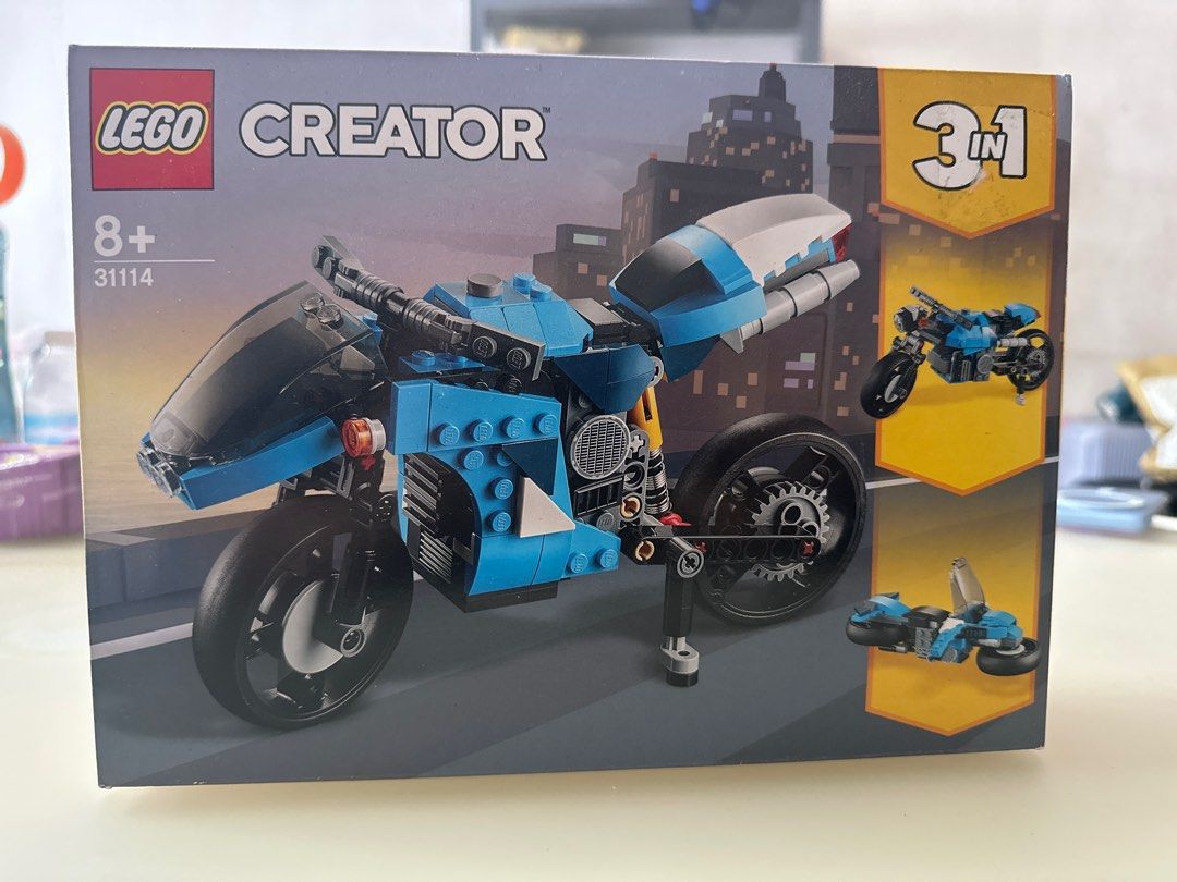 LEGO Creator 3-in-1 Motorcycle Set 31114, Hobbies & Toys