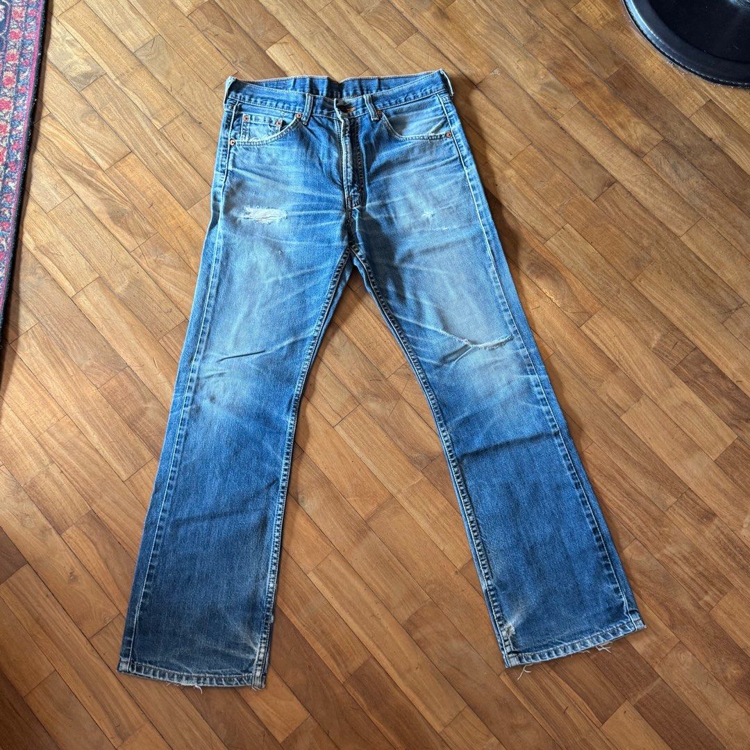 Levis 507 Flared Bootcut Jeans (Category: Jeans) located in Makati City. Submitted by gelo_mp99 (Listing ID 1385454326, Image 1). Description: Flared/bootcut fit Waist: 16 in Length: 41 in Hem: 9 Distressed and faded.